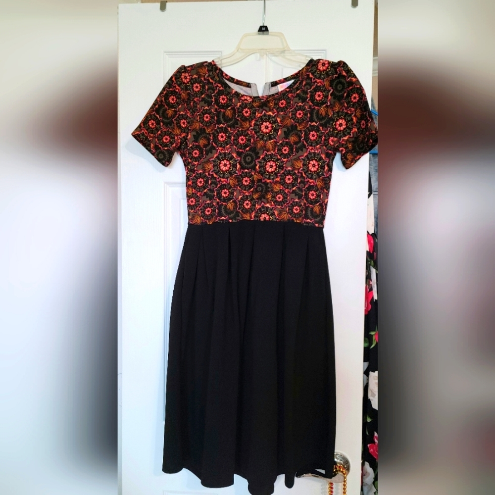 Small Lularoe Dress
